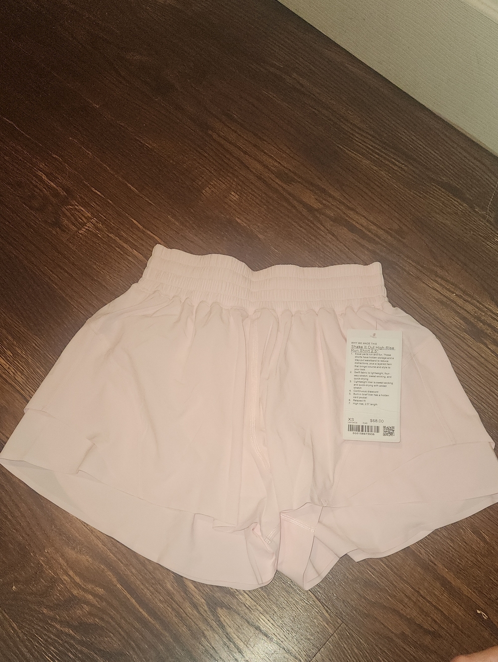 Shake It Out High- Rise Run Short NWT